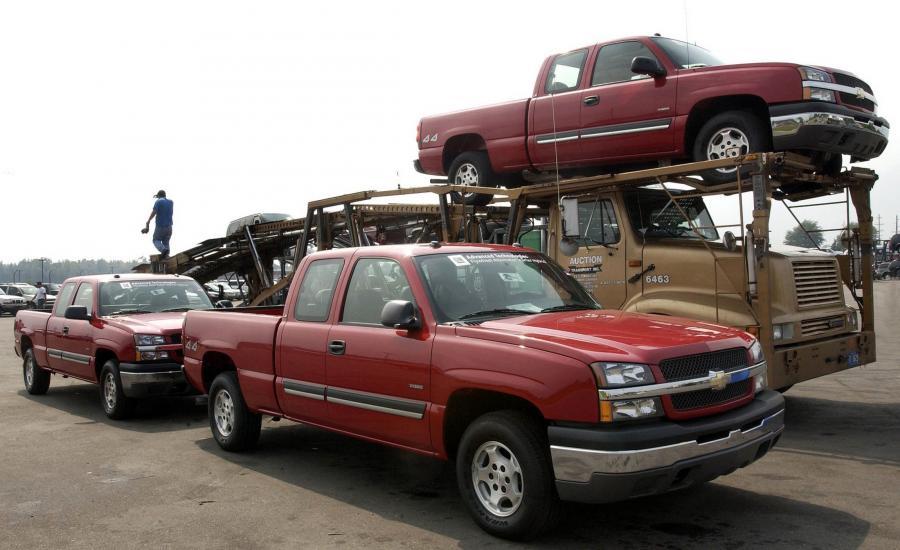  Chevrolet Silverado Hybrid 2004 года  (фото 10 из 24)